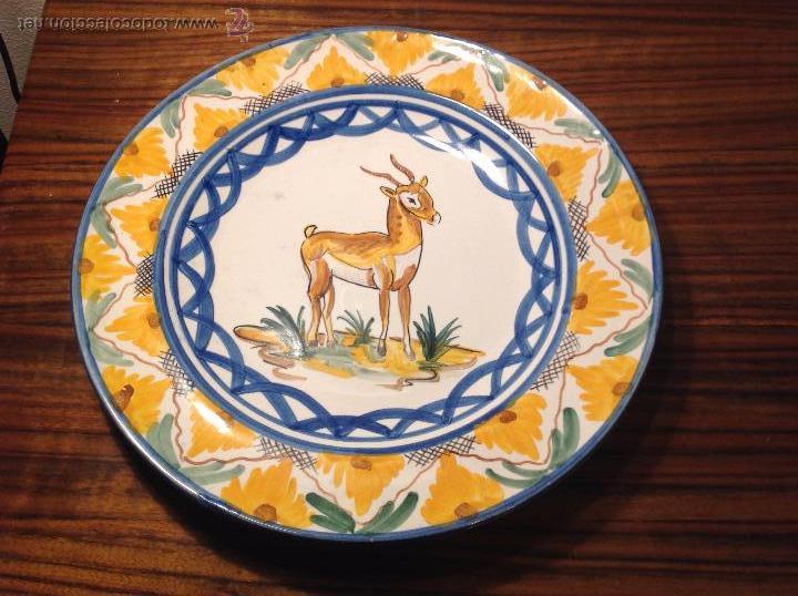 Antig&uuml;edades: PLATO DE MANISES CABRA - Foto 1