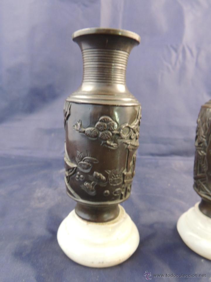 Antig&uuml;edades: PAREJA DE COPAS DE BRONCE CHINAS SOBRE BASE DE MARMOL - Foto 4