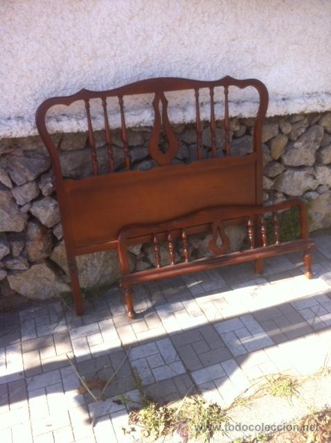 Antig&uuml;edades: ANTIGUO CABECERO Y PIECERO - Foto 2