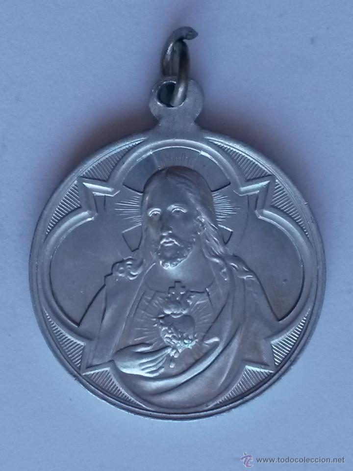 Antig&uuml;edades: Medalla, corazon de maria con espada y corazon de jesus  de 2,2 cms de diametro - Foto 2