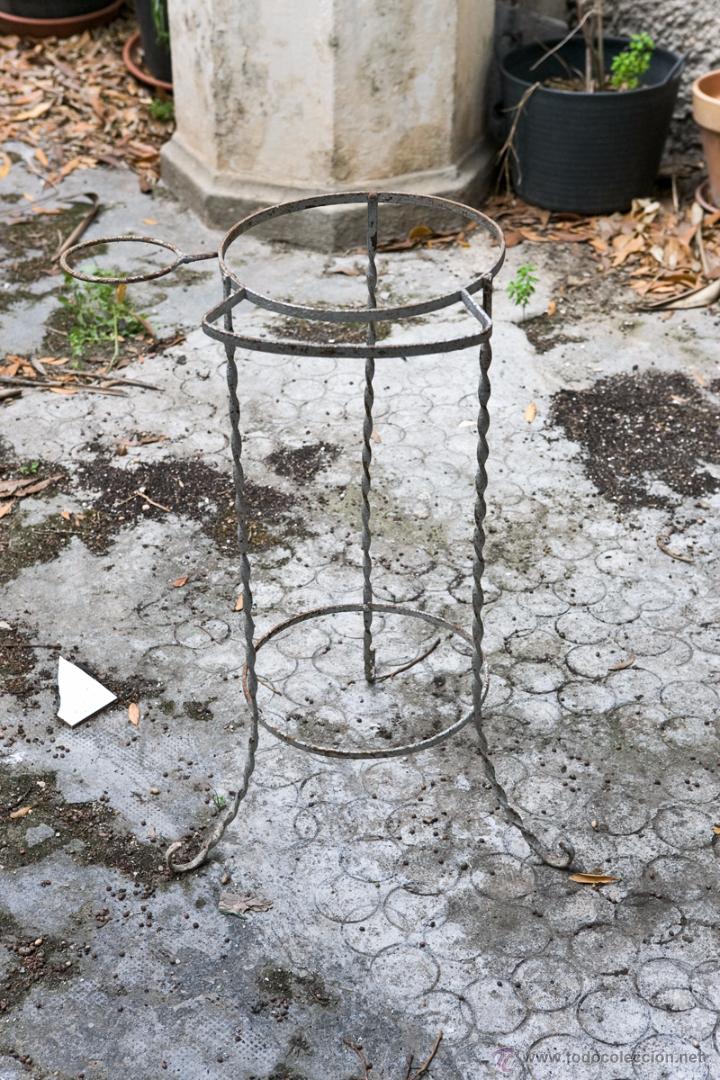 Antiques: ANTIGUO ZAFERO DE FORJA