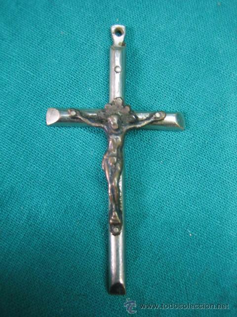 Antig&uuml;edades: Cruz en metal 6,5 cm - Foto 1