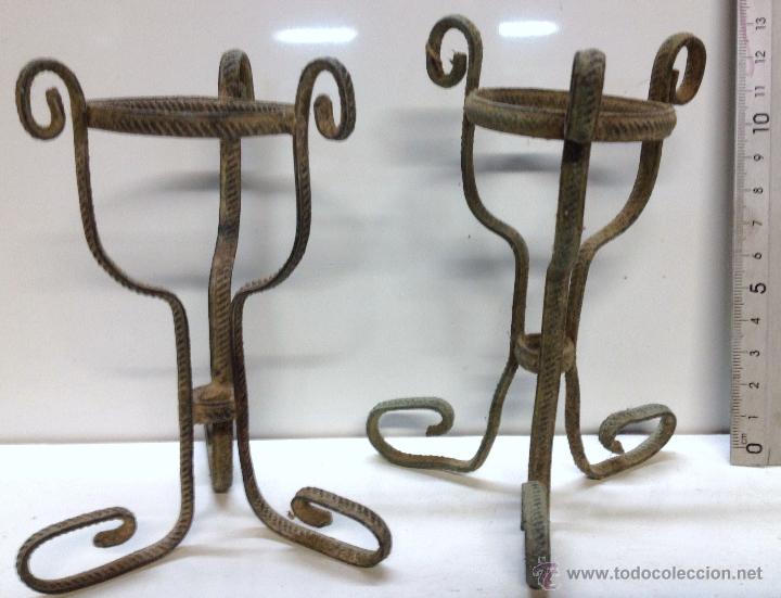 Antig&uuml;edades: POSIBLES CANDELABROS DE LATON (E) - Foto 1