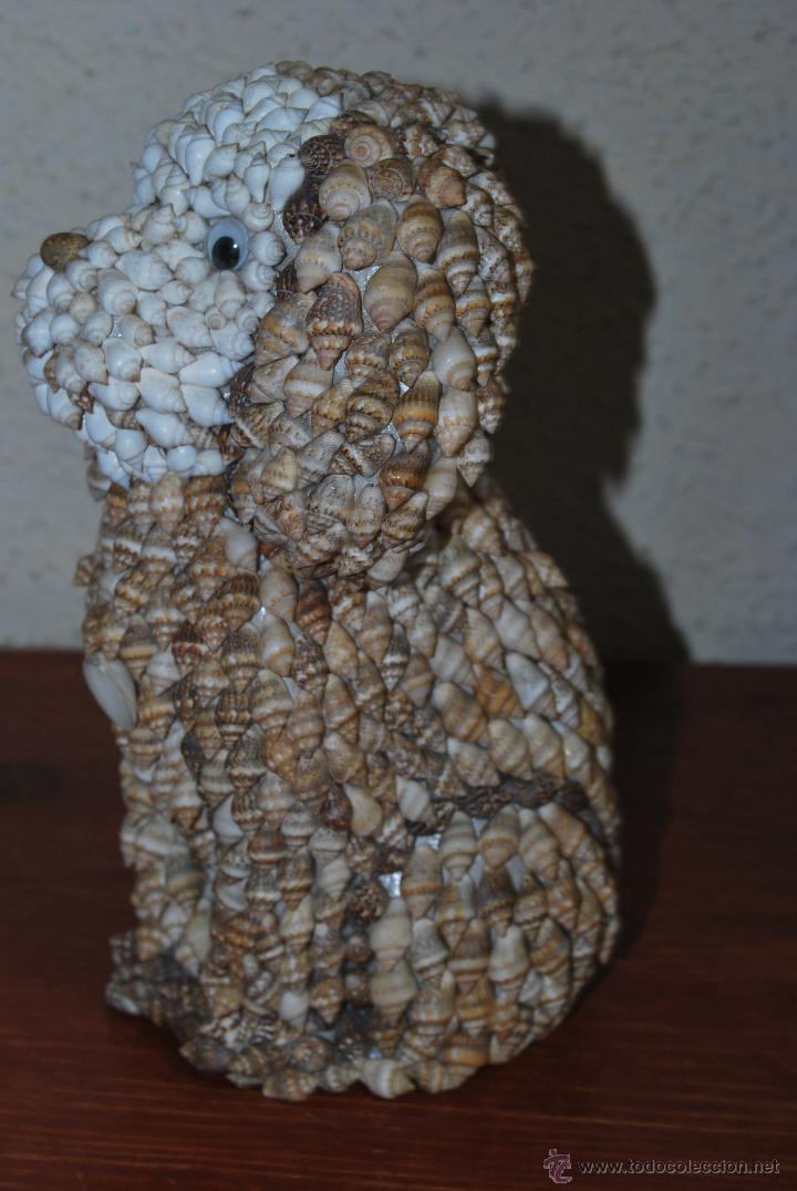 Antig&uuml;edades: FIGURA DE PERRO REALIZADA CON CARACOLAS - CONCHAS - Foto 2