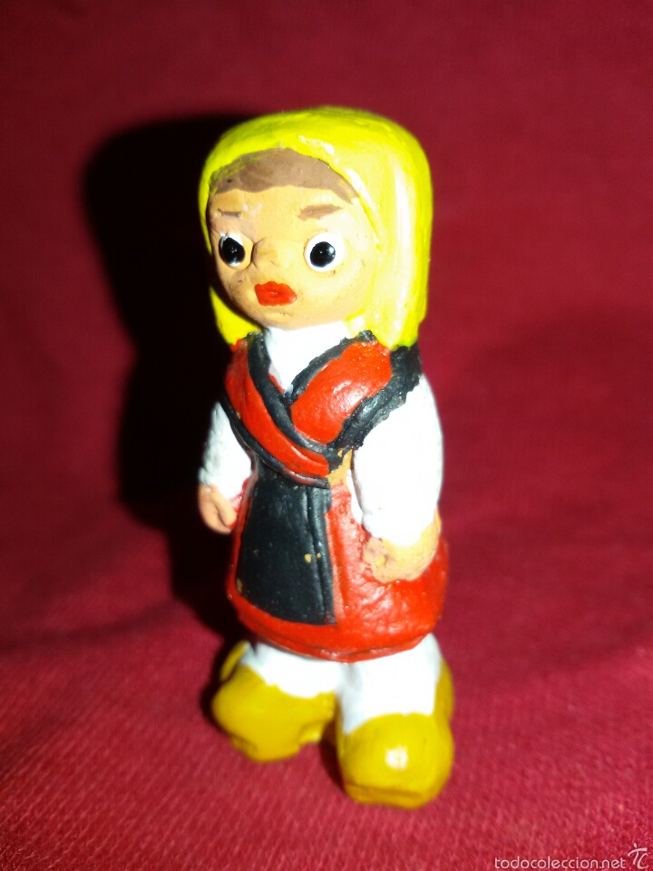 Antig&uuml;edades: Figura Barro - CHICA CON ROPA TRADICIONAL RUSTICA - Foto 1