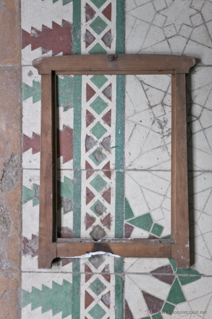 Antig&uuml;edades: Antiguo Marco modernista de madera. 1 - Foto 1