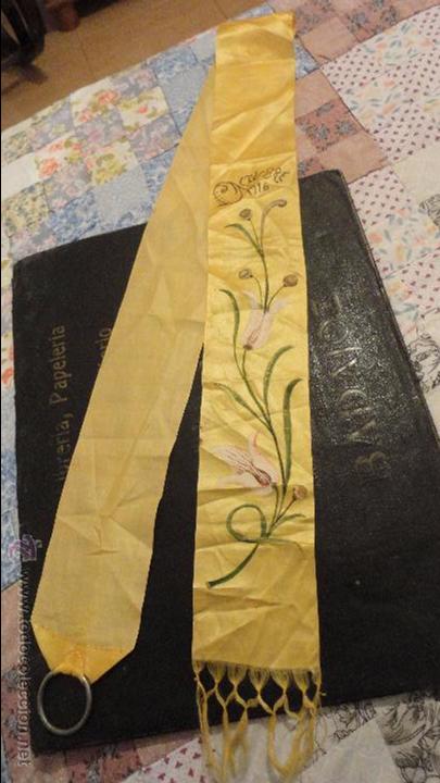 Oggetti Antichi: ANTIGUA BANDA DE SEDA PINTADA A MANO.OCTUBRE.1916.PROCEDE DE BADAJOZ.