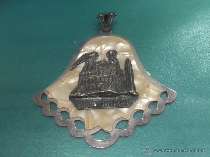 Antig&uuml;edades: antigua medalla de nacar - Foto 2