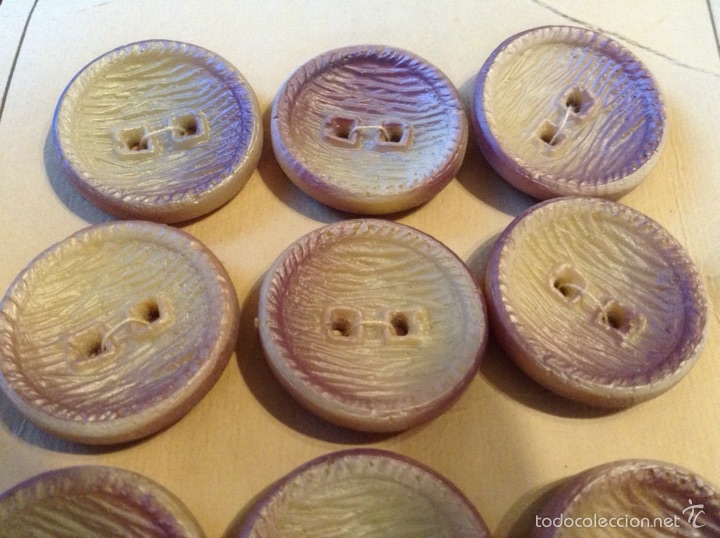 Antig&uuml;edades: Botones pasta 2.5 cm - Foto 3