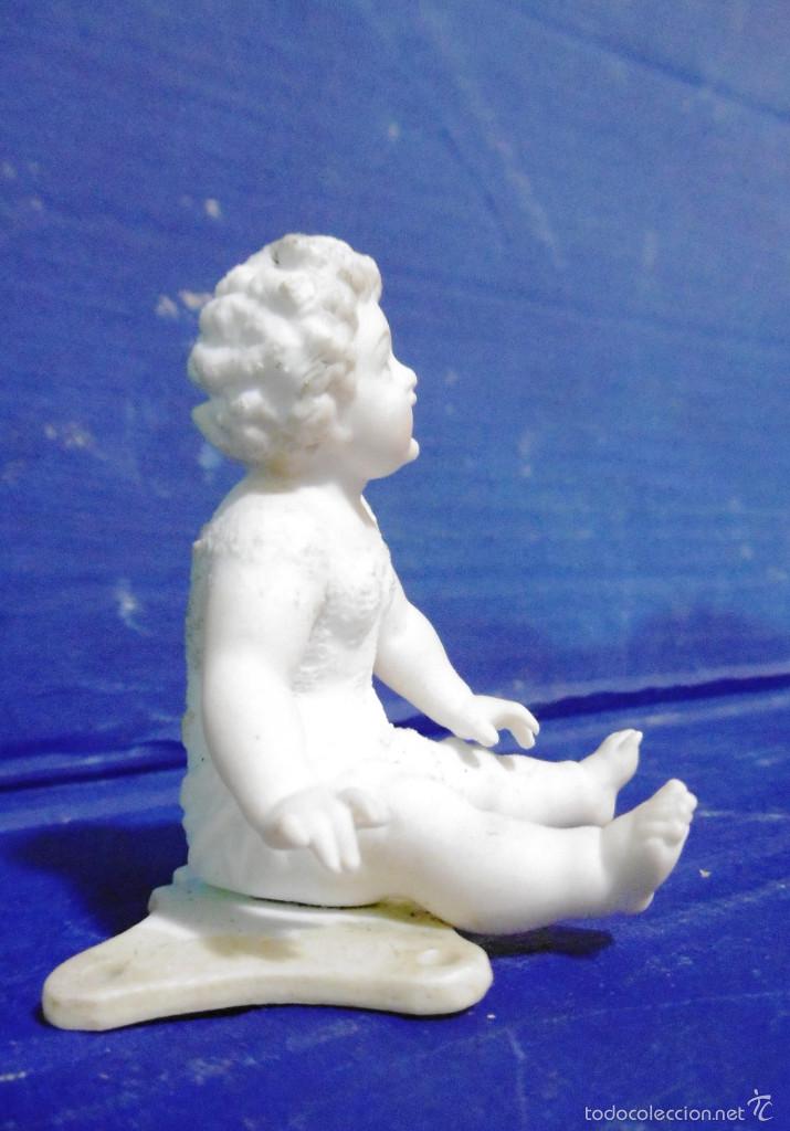 Antig&uuml;edades: DELICADO BISCUIT DE REMATE BEBE SENTADO 7 CMS - Foto 7