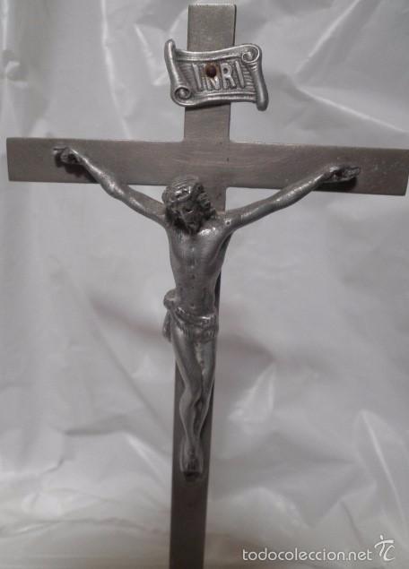 Antig&uuml;edades: Crucifijo metal - Foto 2