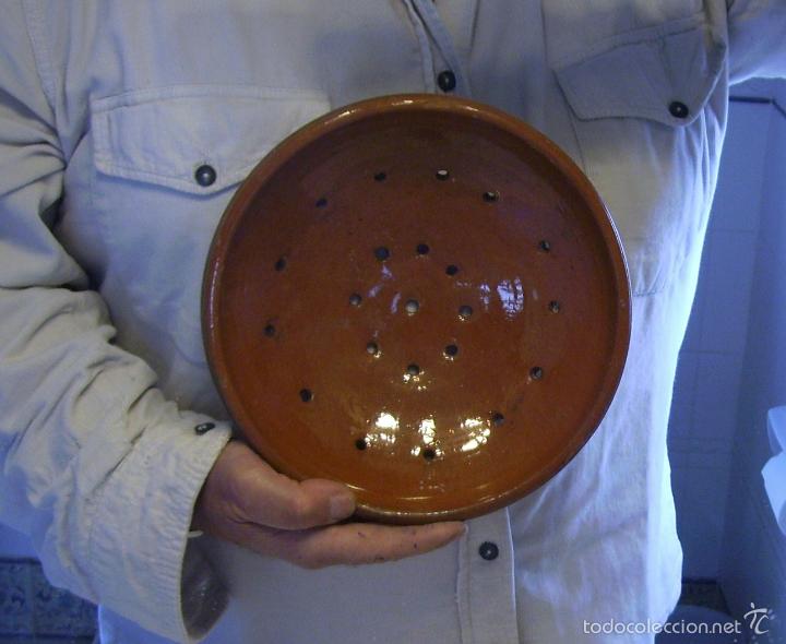 Antig&uuml;edades: PLATO  ESCURRIDOR  DE  TERRISSA  CATALANA - Foto 5
