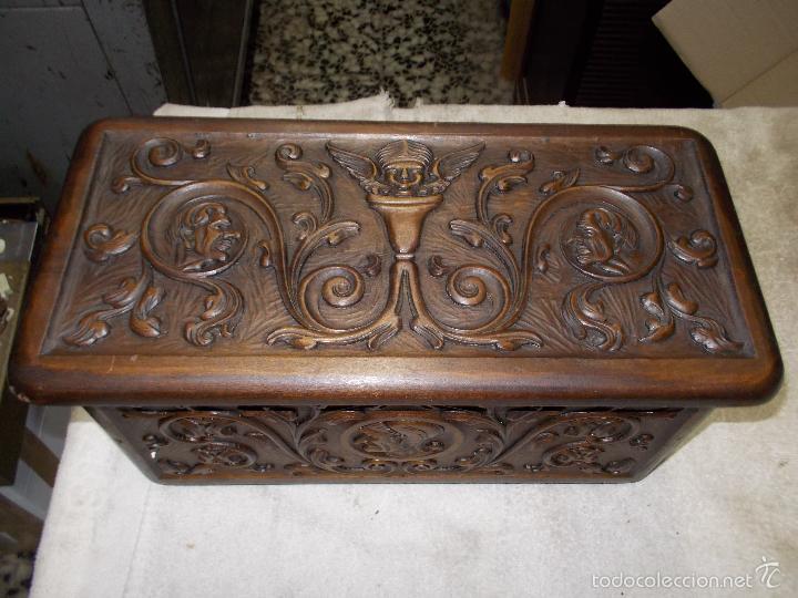 Antig&uuml;edades: Caja de madera - Foto 2