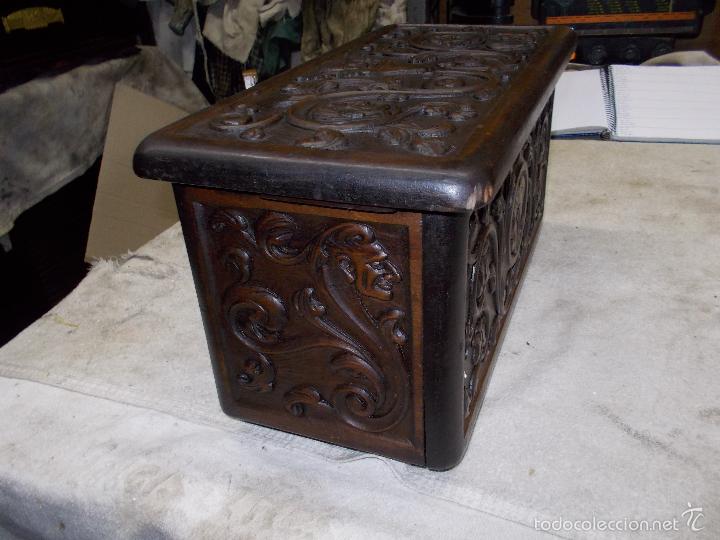 Antig&uuml;edades: Caja de madera - Foto 5
