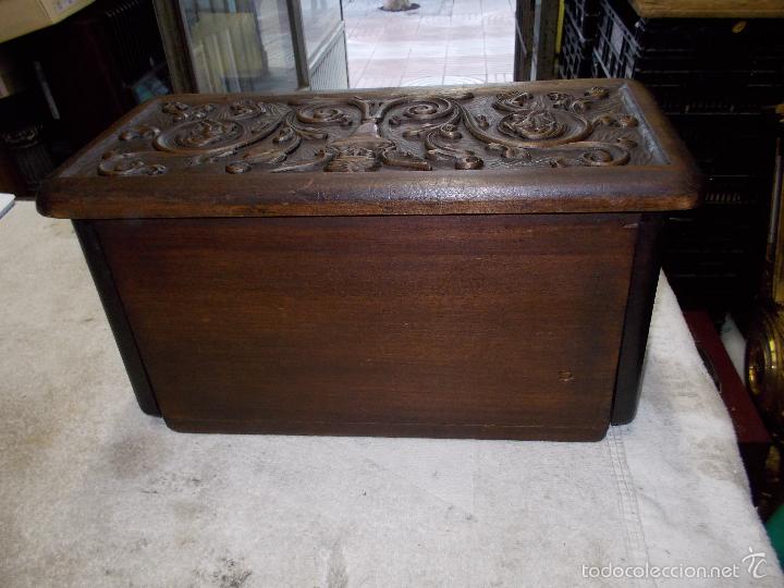 Antig&uuml;edades: Caja de madera - Foto 6