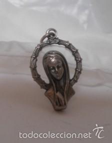 Antig&uuml;edades: Medalla Virgen plata - Foto 1