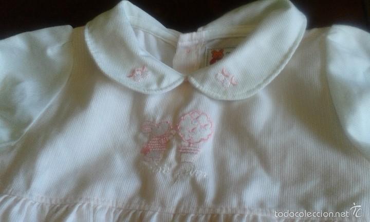 Antig&uuml;edades: BONITO VESTIDO DE BEBE. - Foto 2