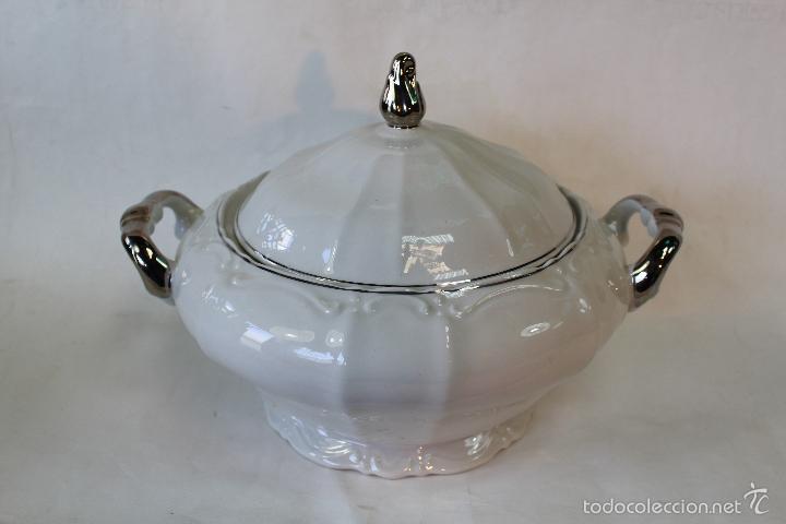 Antig&uuml;edades: SOPERA EN PORCELANA DE LEY - Foto 1