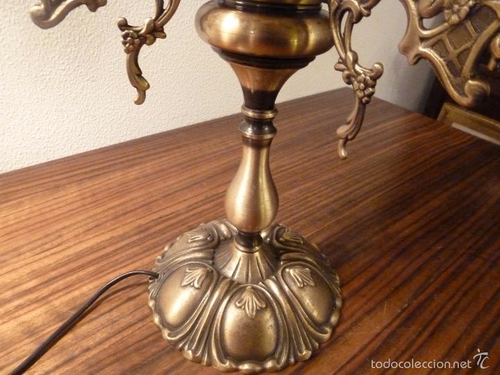 Antig&uuml;edades: lampara de sobremesa de bronce con tulipa marron - Foto 5