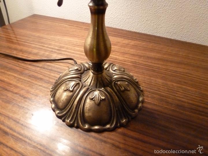 Antig&uuml;edades: lampara de sobremesa de bronce con tulipa marron - Foto 9