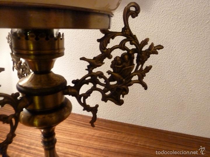 Antig&uuml;edades: lampara de sobremesa de bronce con tulipa marron - Foto 12