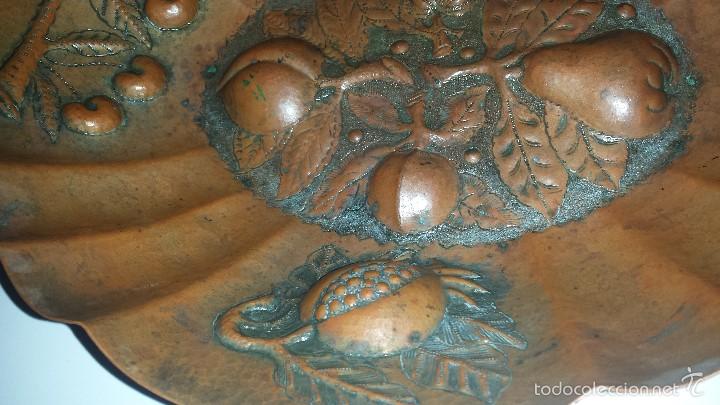 Antig&uuml;edades: BANDEJA COBRE CON FIRMA - Foto 3