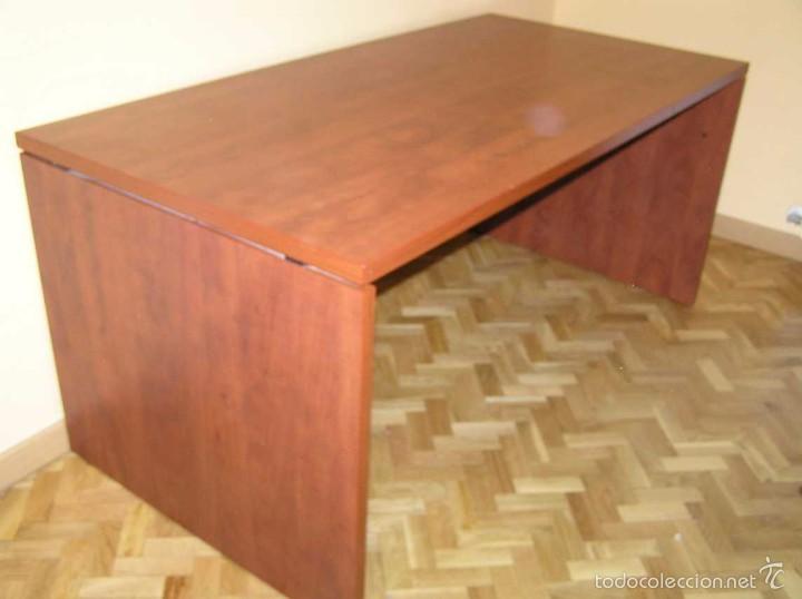 Antig&uuml;edades: MESA DE DESPACHO DE MADERA - Foto 2