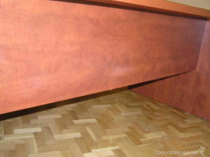 Antig&uuml;edades: MESA DE DESPACHO DE MADERA - Foto 22