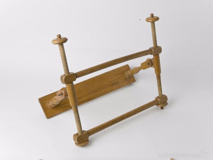Antiques: ANTIGUO BASTIDOR DE COSTURA, MADERA TORNEADA