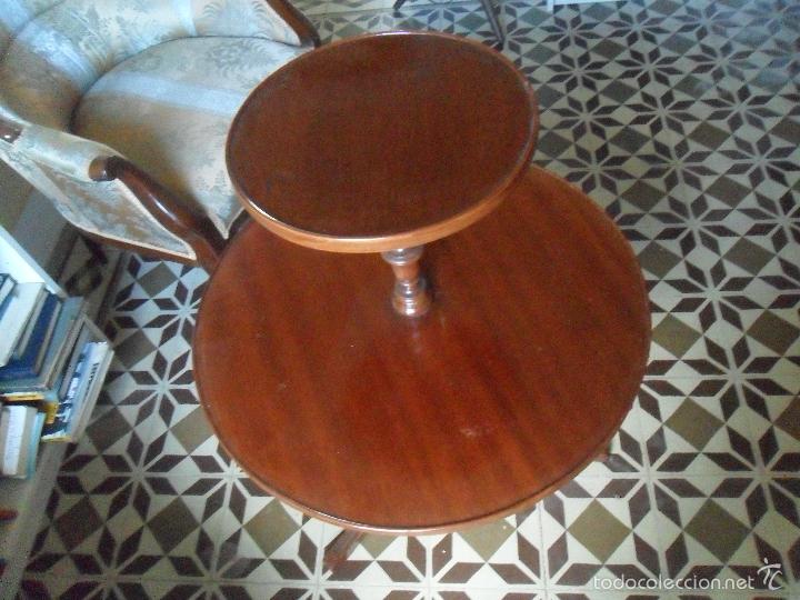 Antig&uuml;edades: MESA REDONDA CON DOS BASES - Foto 3