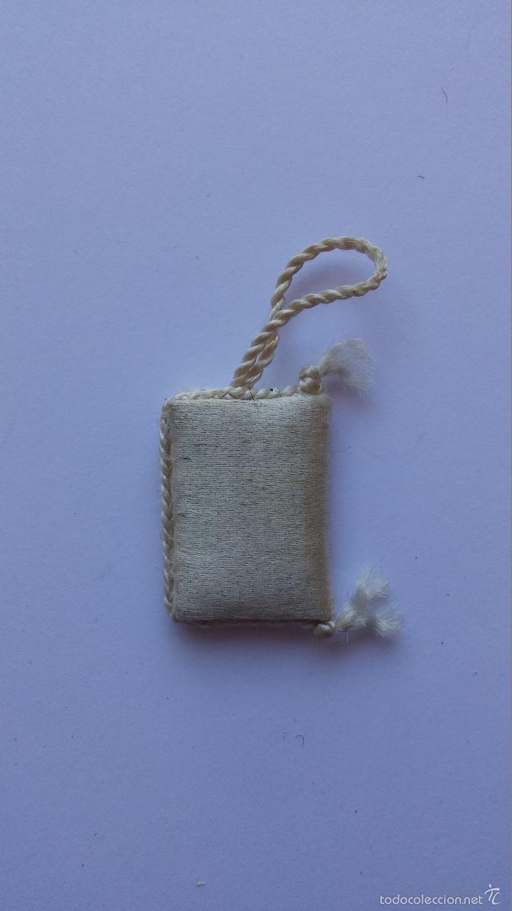 Antig&uuml;edades: Excapulario de 2,4 x 1,7 cms - Foto 2