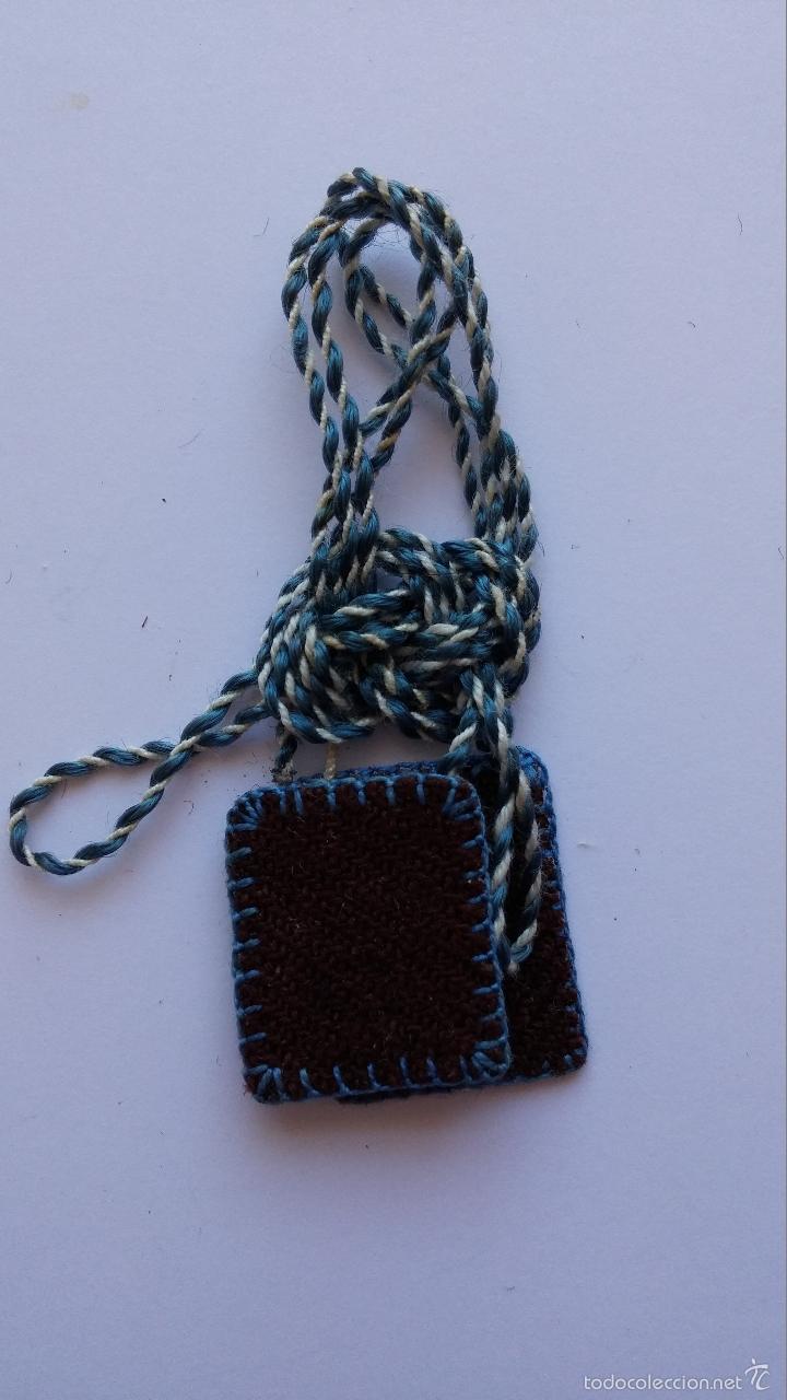 Antig&uuml;edades: Excapulario virgen del carmen de 2,3 x 1,9 cms - Foto 2