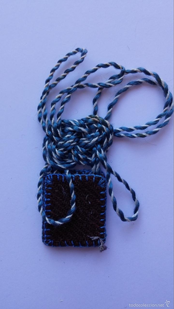 Antig&uuml;edades: Excapulario virgen del carmen de 2,3 x 1,9 cms - Foto 2