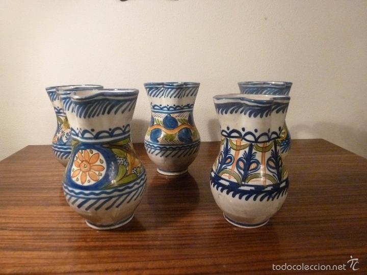 Antig&uuml;edades: juego de cinco jarras de ceramica - Foto 1