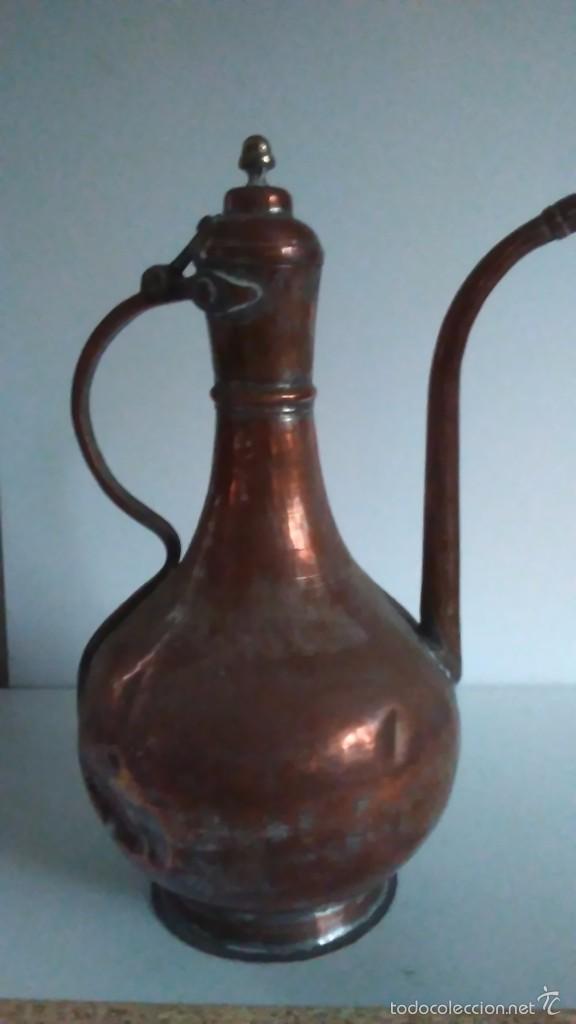 Antig&uuml;edades: Jarra / Aceitera antigua de cobre - Foto 6