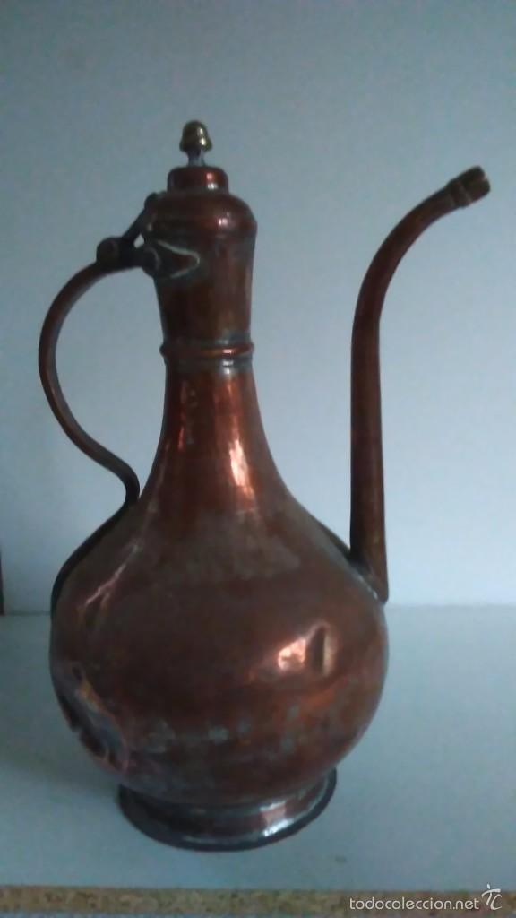 Antig&uuml;edades: Jarra / Aceitera antigua de cobre - Foto 7