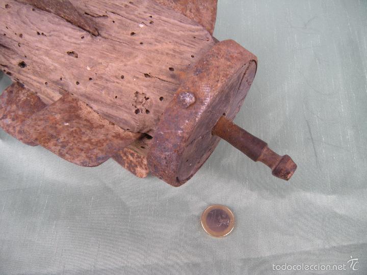 Antig&uuml;edades: ANTIGUO RODILLO DE TRILLO. FORJA. - Foto 5