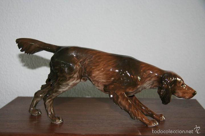 Antig&uuml;edades: PERRO EN PORCELANA - Foto 1