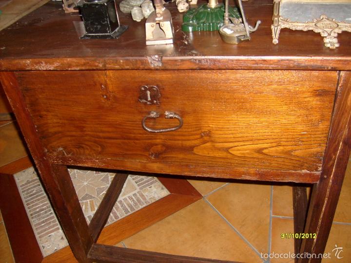 Antig&uuml;edades: Mesa r&uacute;stica muy maciza - Foto 2