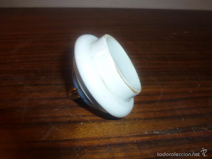 Antig&uuml;edades: tapa de porcelana para bote - Foto 3
