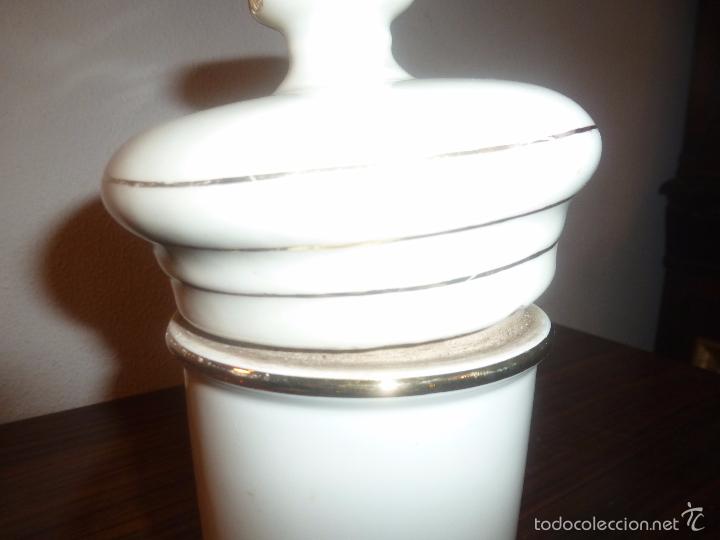 Antig&uuml;edades: bote albarelo de porcelana - Foto 4