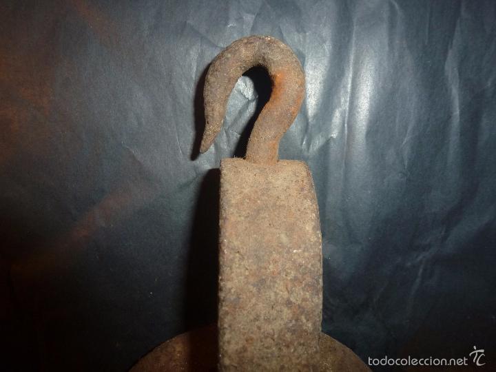 Antig&uuml;edades: polea de hierro - Foto 4