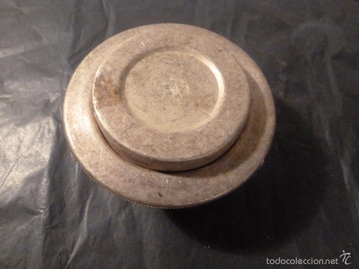Antig&uuml;edades: caja de metal redonda - Foto 1