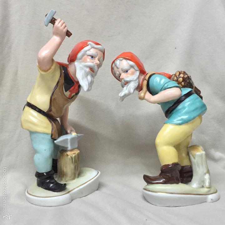 Antig&uuml;edades: FIGURAS PORCELANA ENANOS