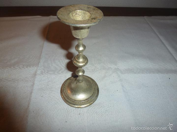 Antig&uuml;edades: CANDELERO CANDELABRO DE METAL - Foto 2