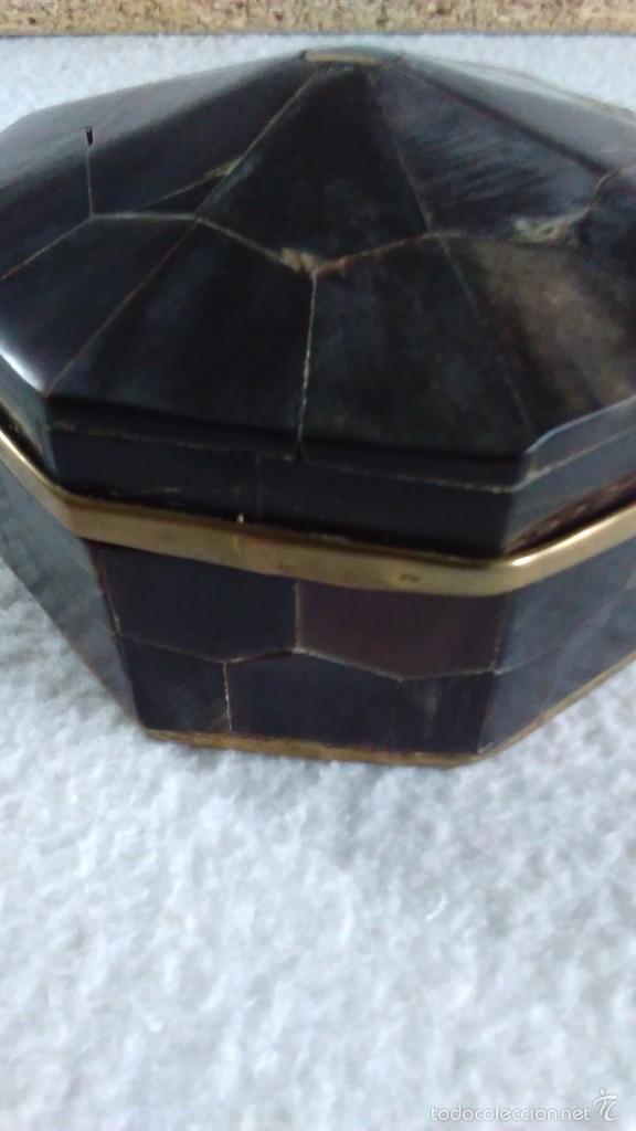 Antig&uuml;edades: Caja octogonal de carey - Foto 7