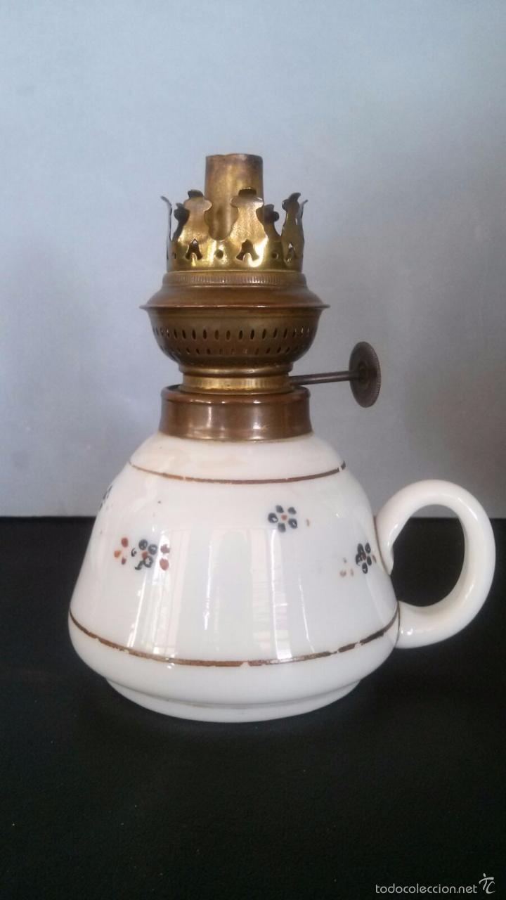 Antig&uuml;edades: Quinque peque&ntilde;o de opalina con asa - Foto 2