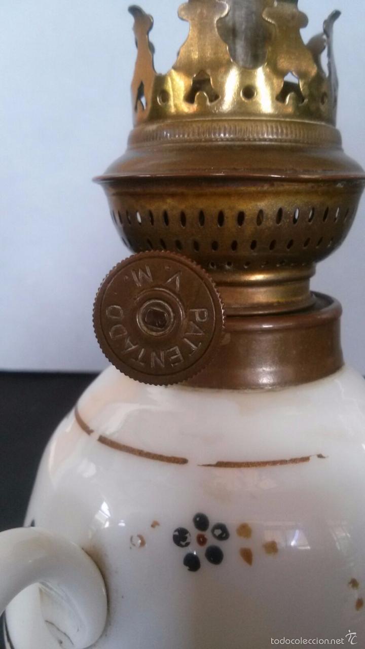 Antig&uuml;edades: Quinque peque&ntilde;o de opalina con asa - Foto 6