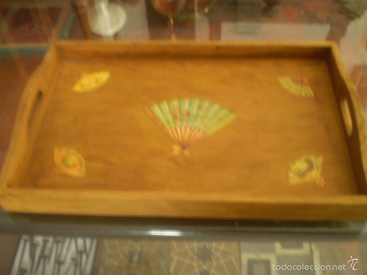 Antig&uuml;edades: BANDEJA DE MADERA - Foto 2