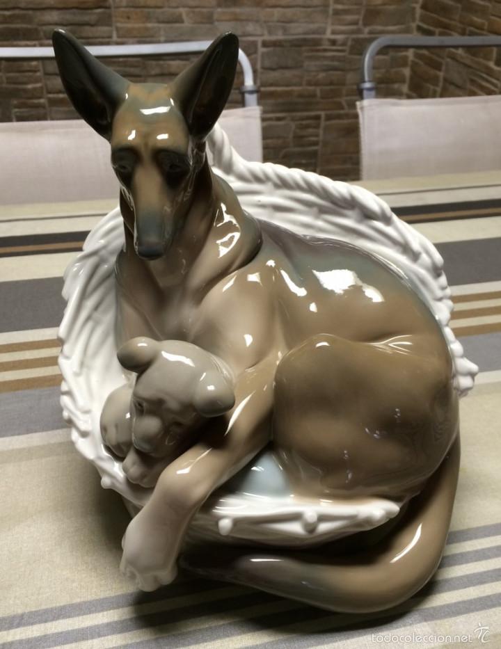 Antig&uuml;edades: LLADRO - LINDA CON SU CACHORRO / REF. 4731 - Foto 1
